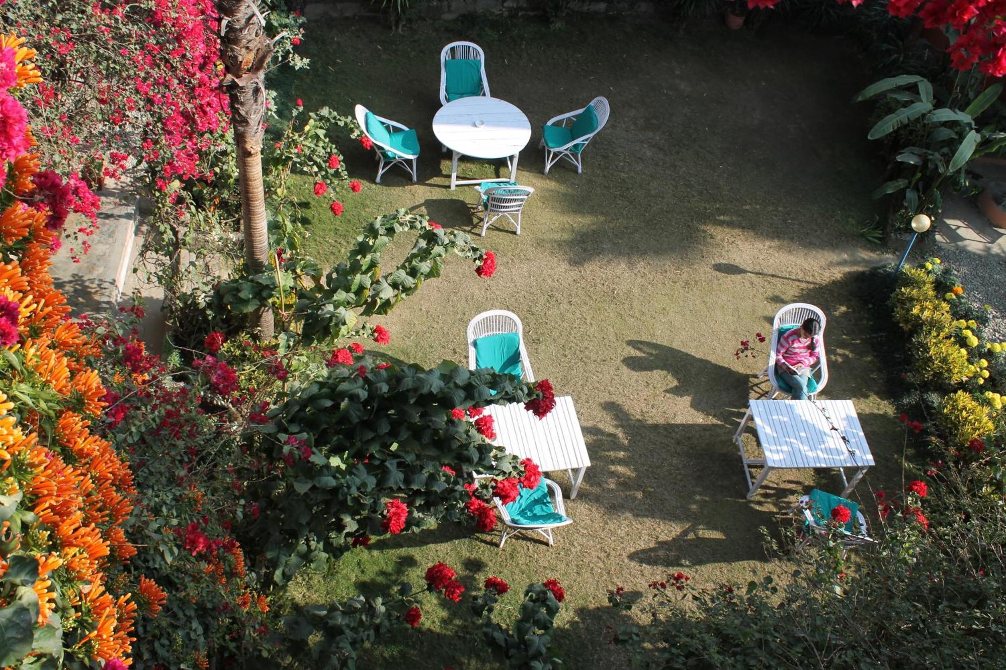 New Pokhara Lodge - Pokhara Lakeside Ngoại thất bức ảnh