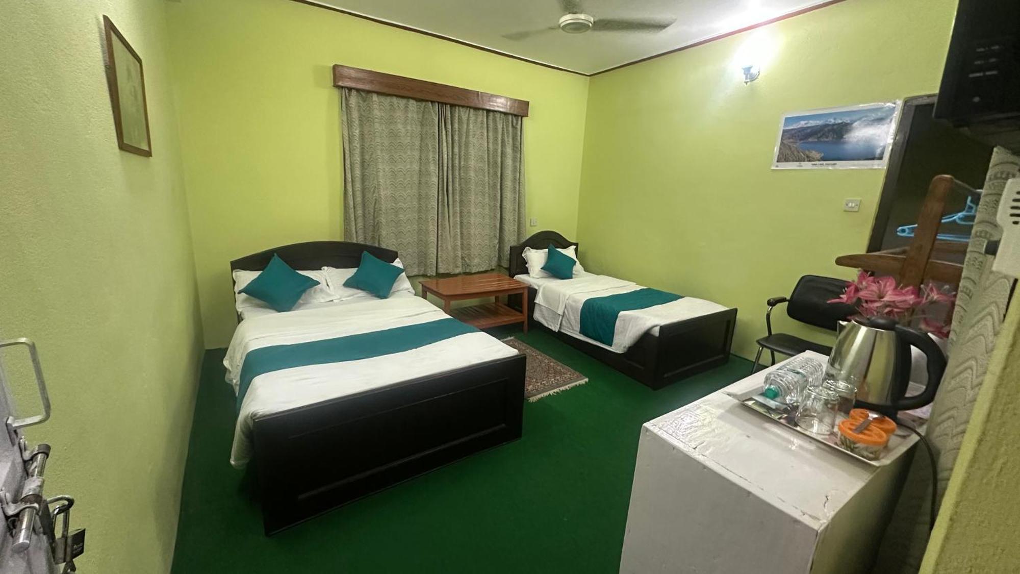 New Pokhara Lodge - Pokhara Lakeside Ngoại thất bức ảnh